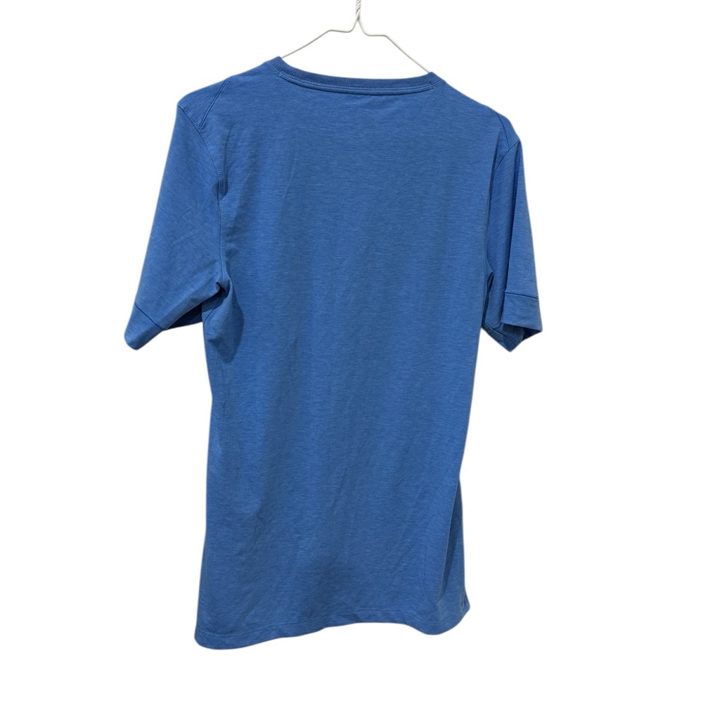 Men’s Nike Yoga split hem shirt - Size Small- electric blue - Picture 3 of 3